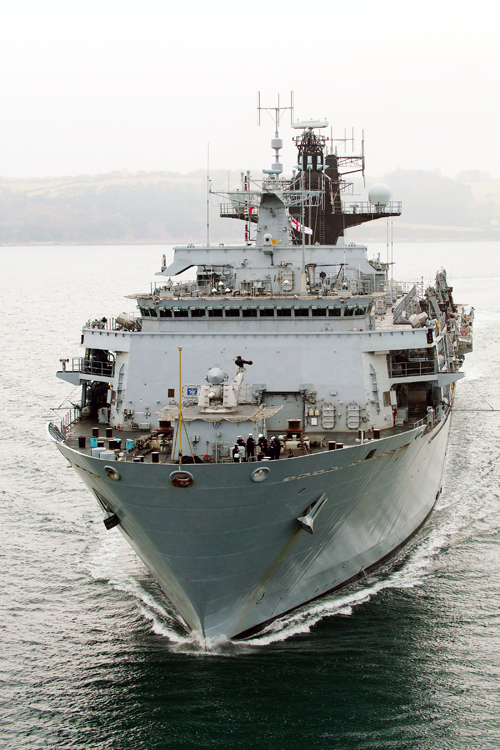 HMS-BULWARK-(c)-UK-MOD-Crown-Copyright-2011